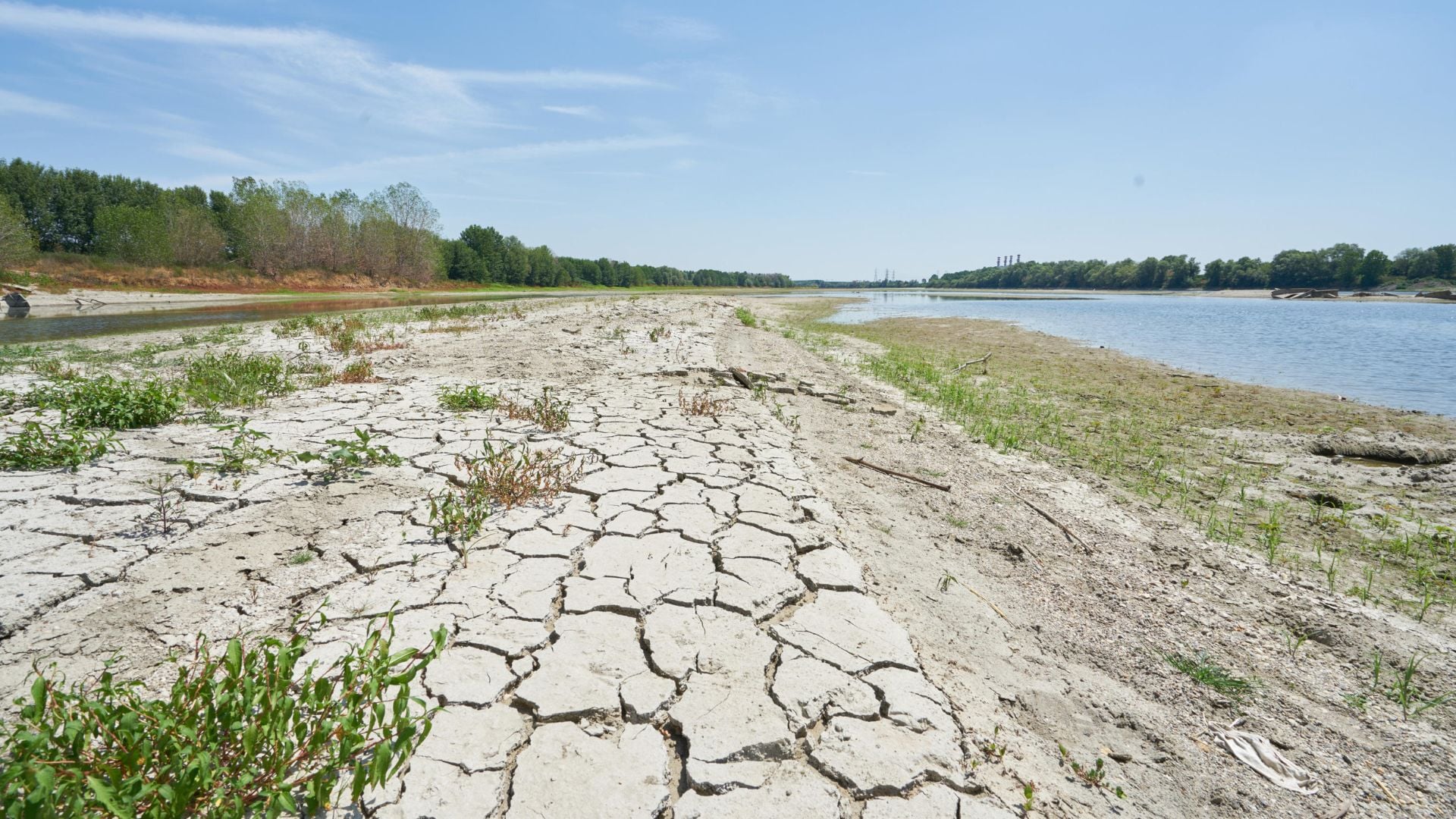 ANSA Siccità. Il fiume Po in secca