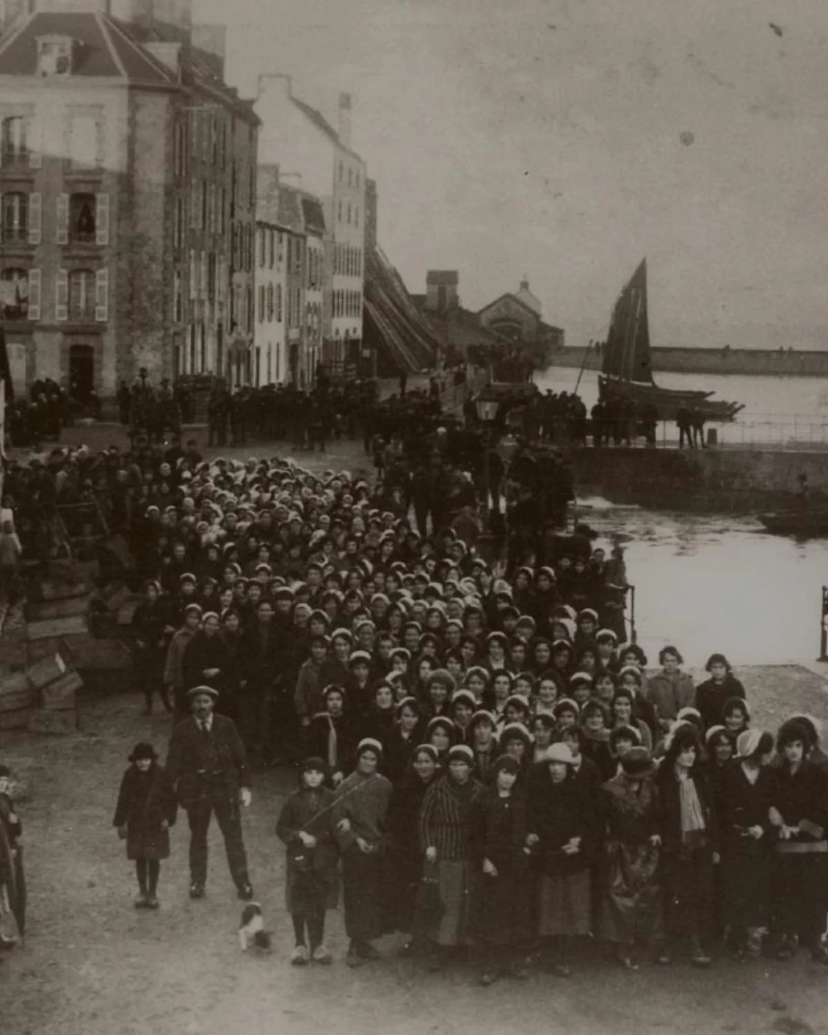 sciopero vittorioso delle sardiniere bretoni 100 anni fa banner mobile