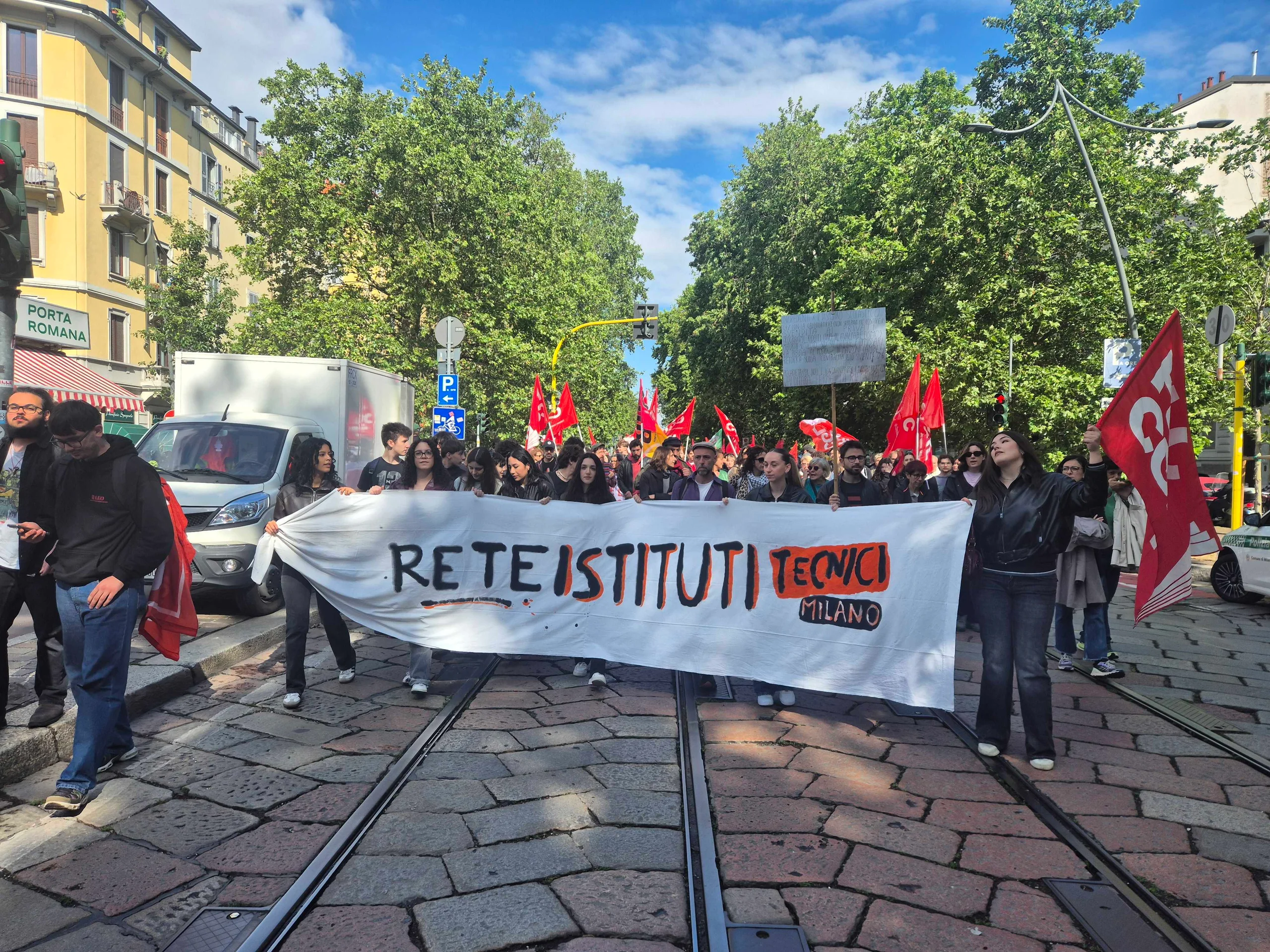 Manifestazione contro la riforma degli istituti tecnici del ministro Valditara (Milano)