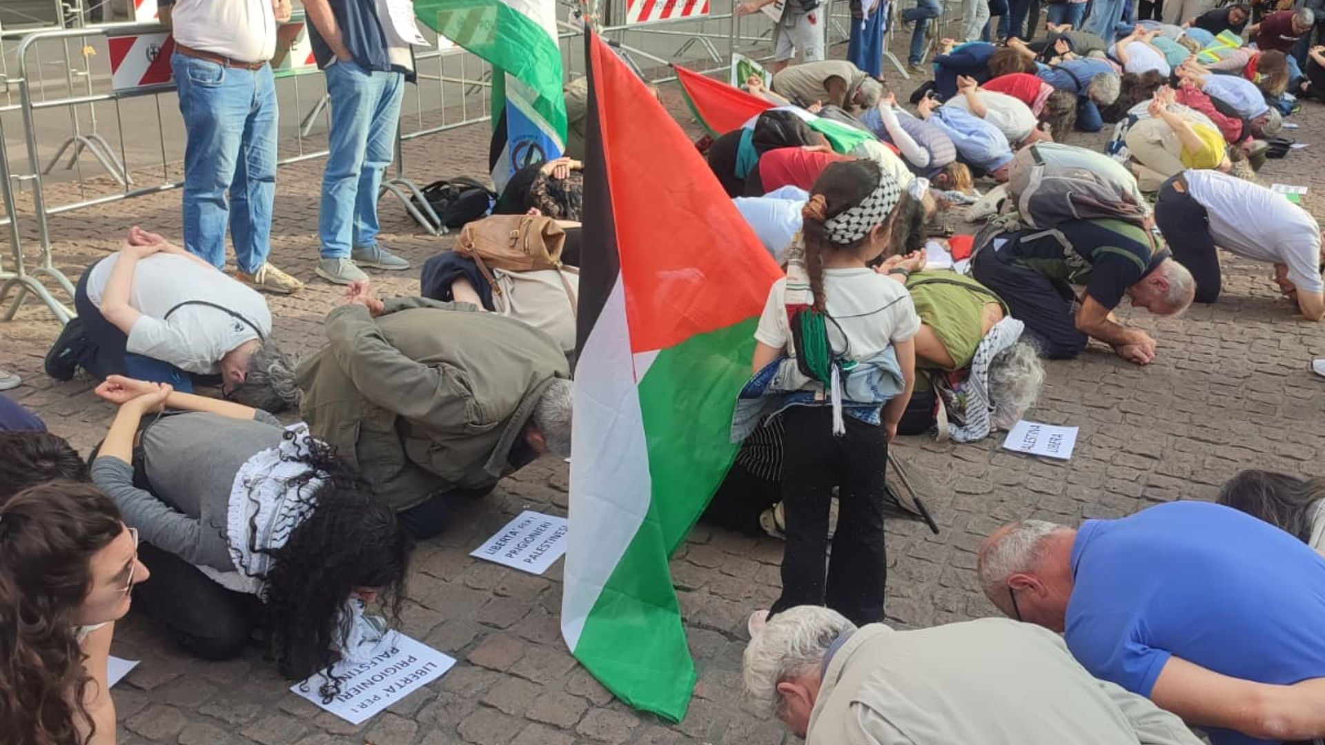 Flash mob a Milano per la Palestina, 21 maggio 2026