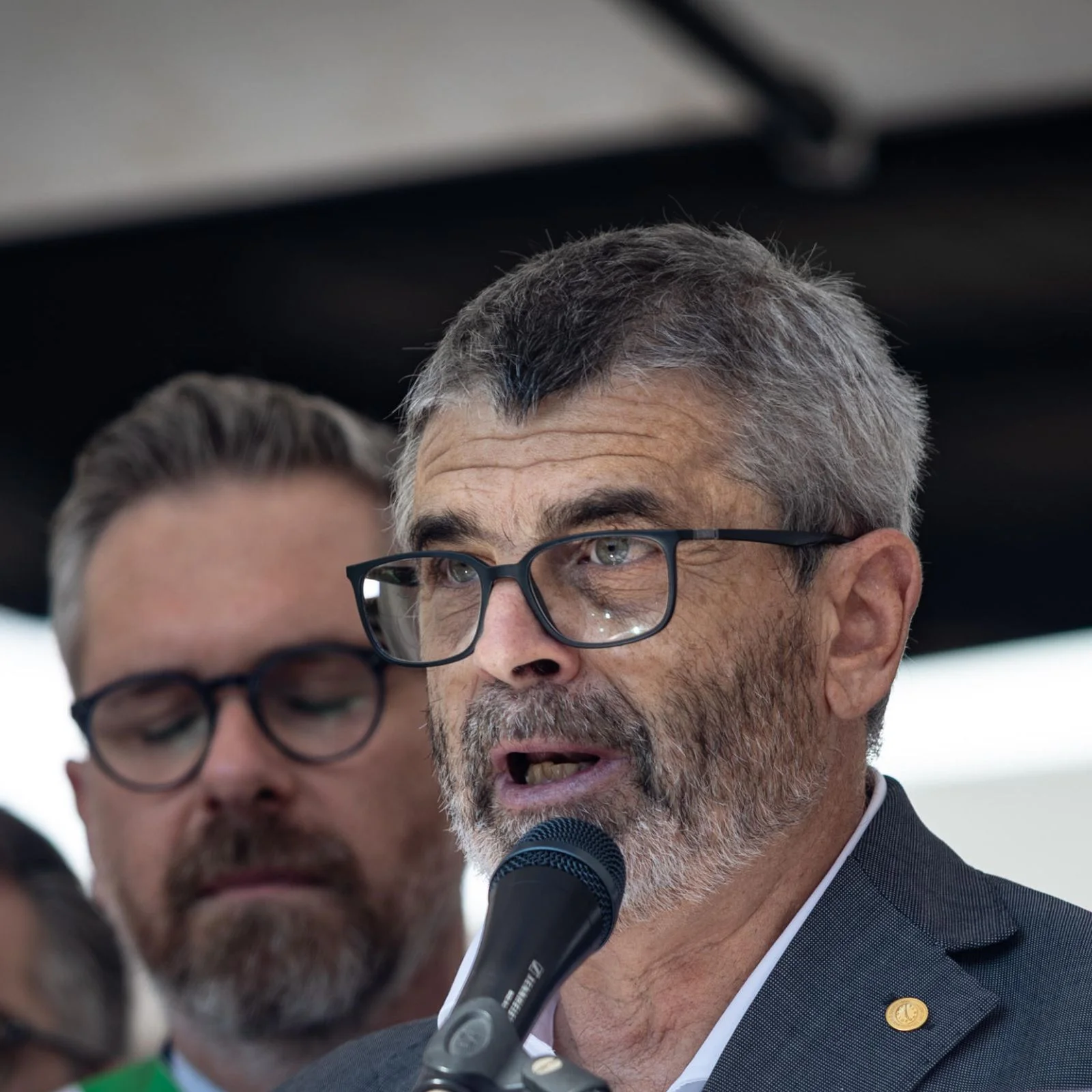I familiari delle vittime rispondono a La Russa: "Bologna strage neofascista, non esistono verità alternative"