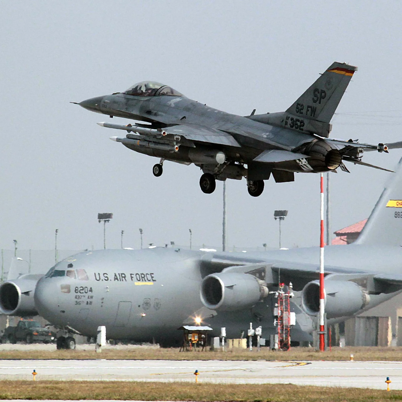 Iran. L'uso delle basi americane sul territorio italiano. Anche la logistica è guerra