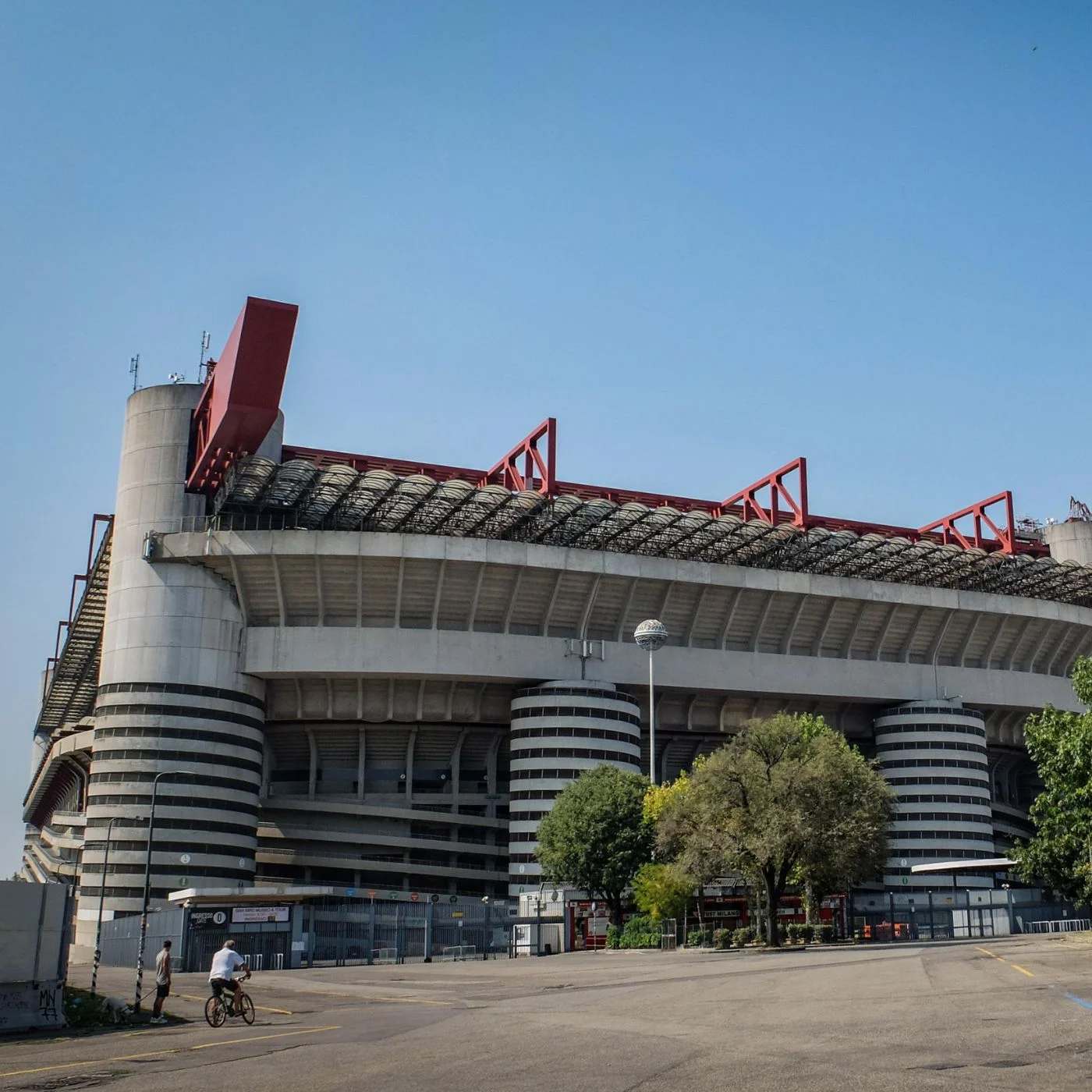 Bocciati i ricorsi contro la vendita di San Siro. Via libera alla costruzione del nuovo stadio