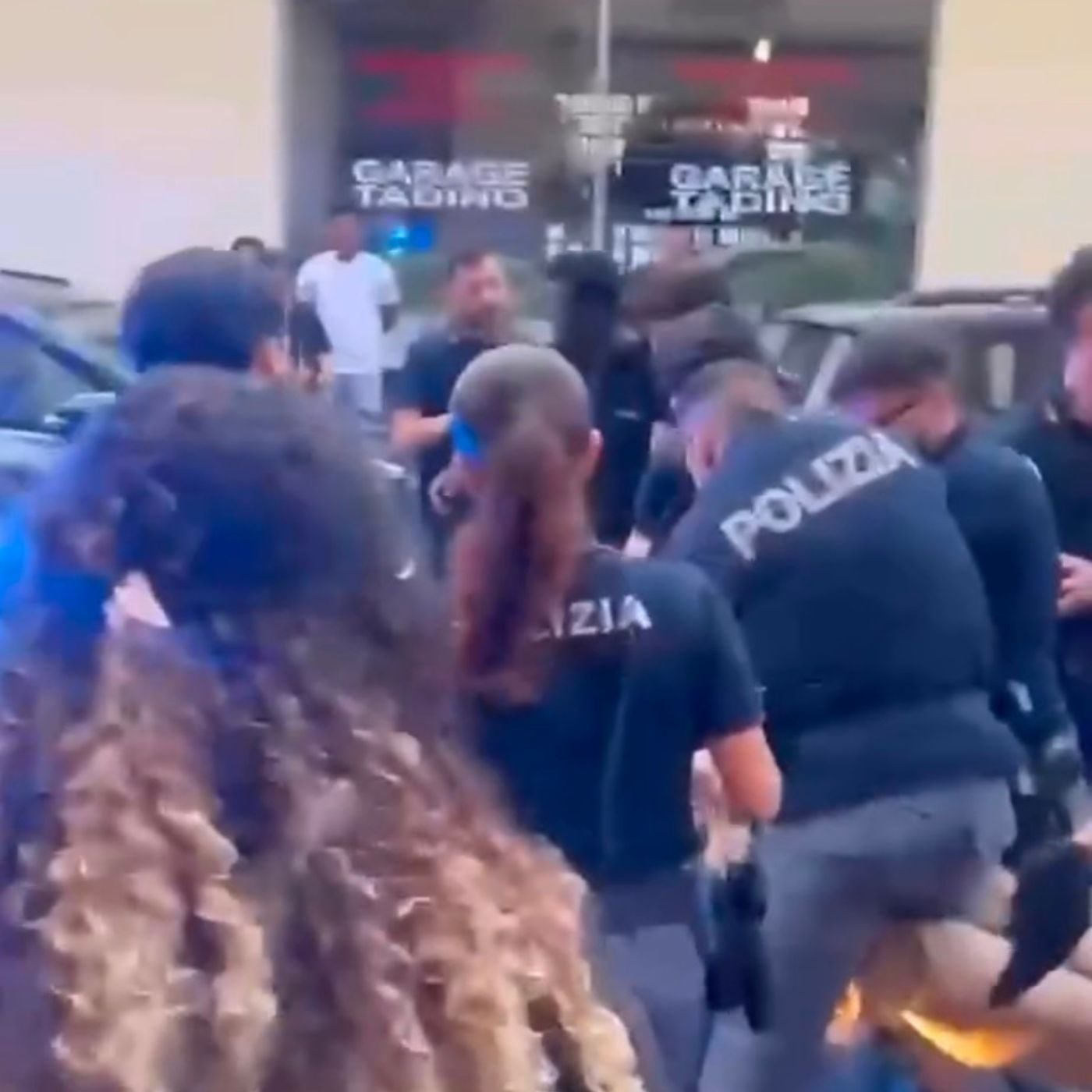 Intervista a Diala Kante: "Ho subito un abuso di potere a Milano davanti ai figli minorenni”