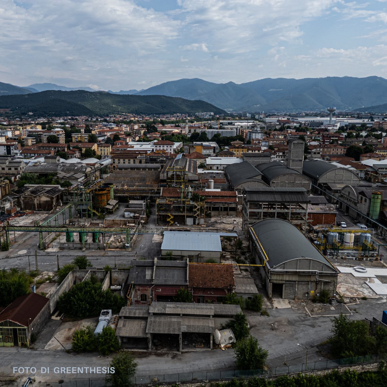 Caffaro di Brescia, dopo 25 anni via alla demolizione della fabbrica dei veleni