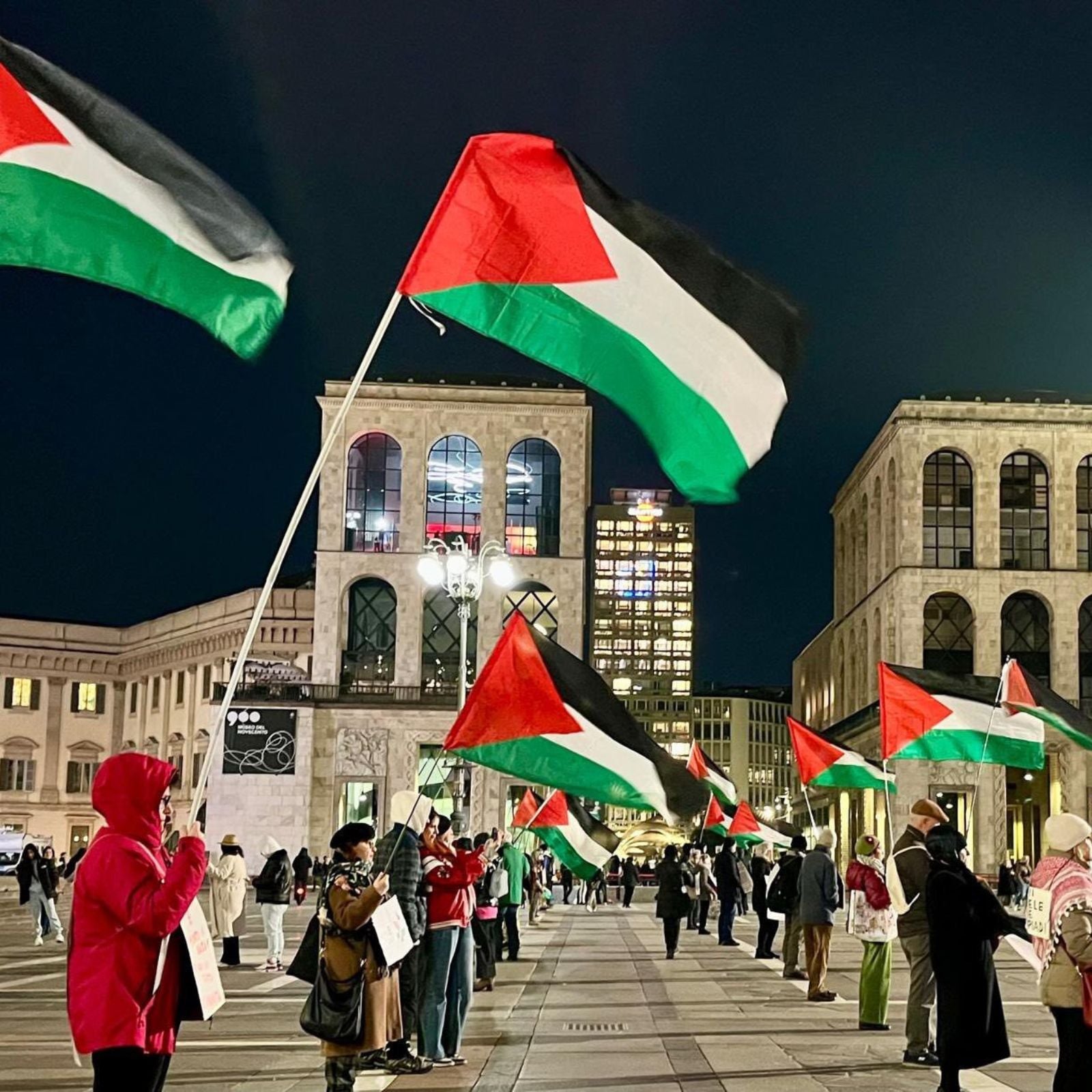Milano: da 300 giorni in piazza per Gaza