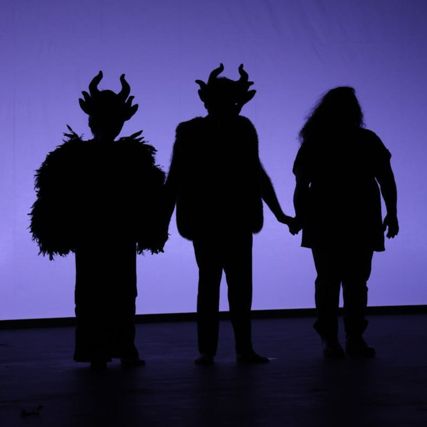 Il collettivo Zoukak di Beirut: "Continuiamo a fare teatro sotto le bombe per resistere all'orrore della guerra"