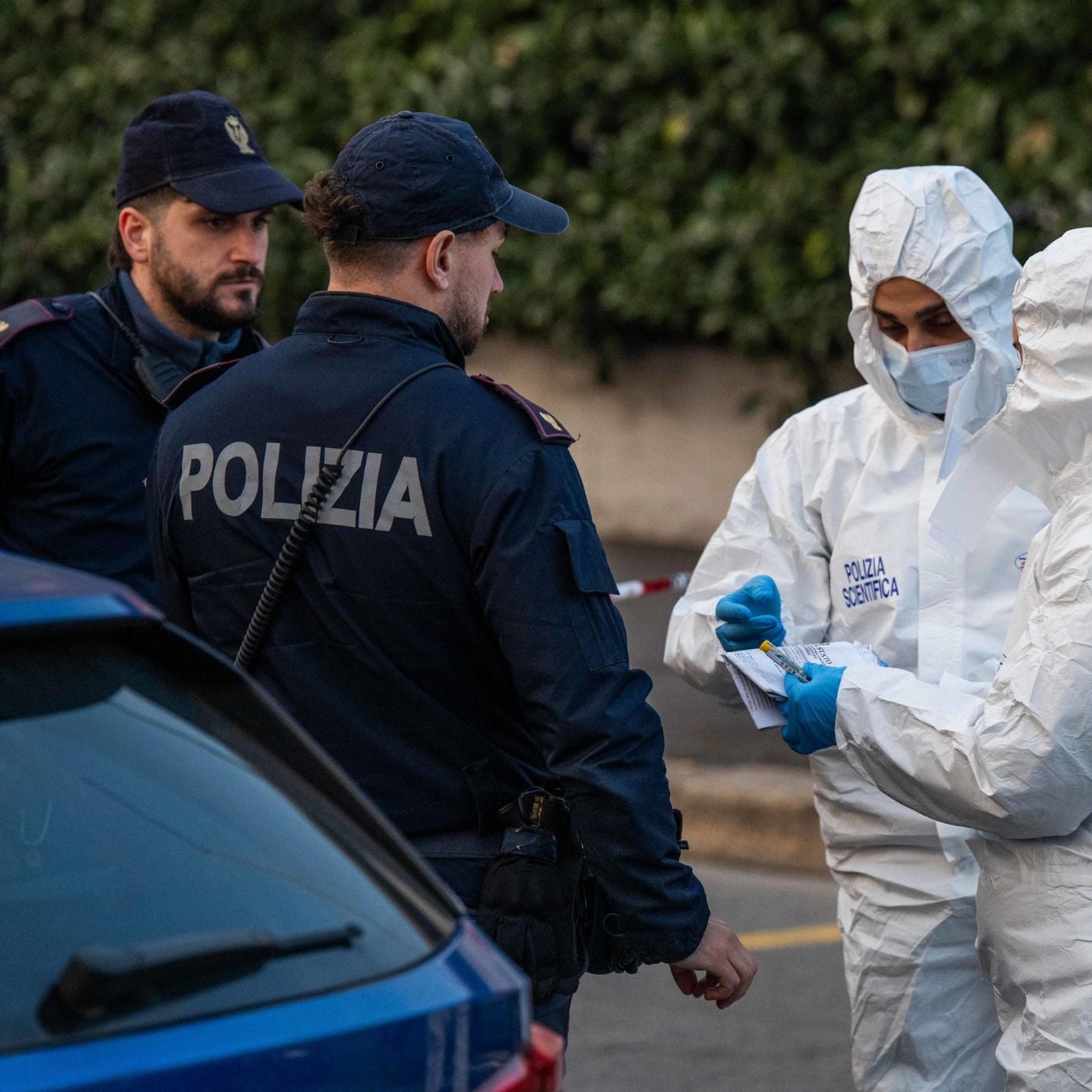 Caso Mansouri, sempre più dubbi sulla versione del poliziotto. Altri quattro agenti indagati