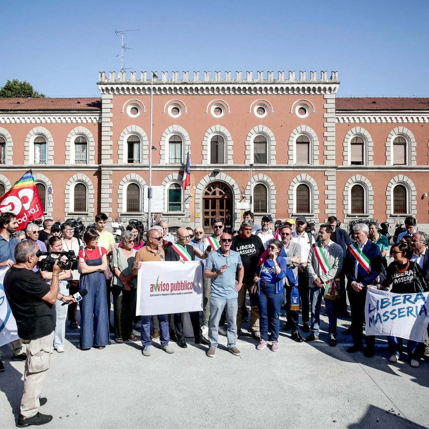 Mafia, il maxi processo Hydra resta a Milano