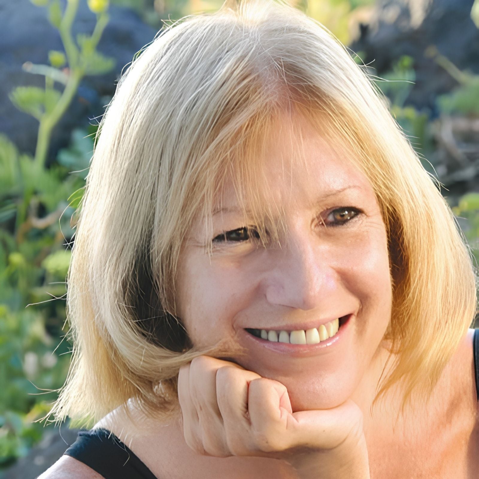 Lidia Ravera riflessioni sul futuro a 50 anni da “Porci con le ali”