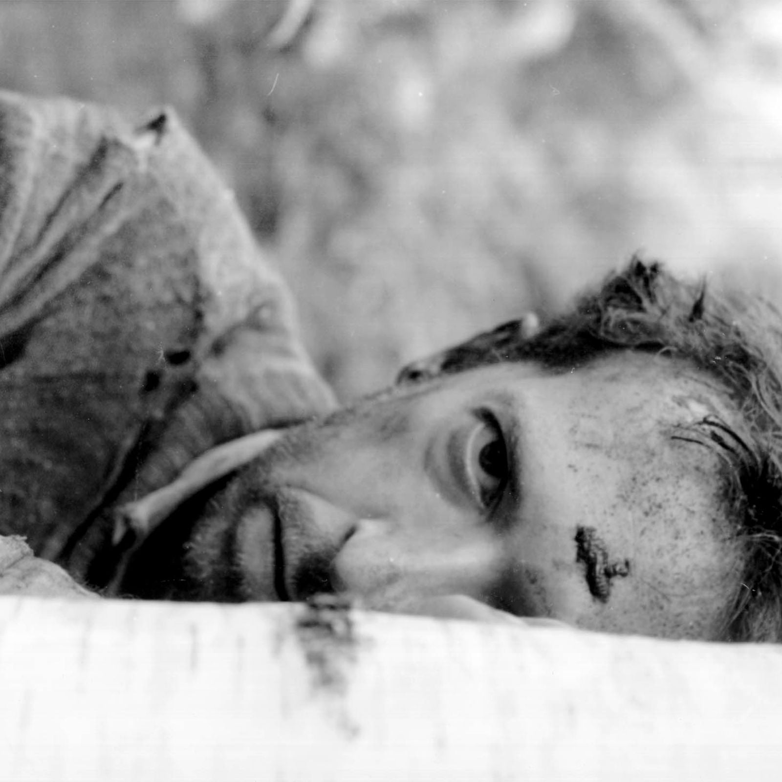 Memoria e resistenza in bianco e nero. "I nostri anni" torna al cinema restaurato