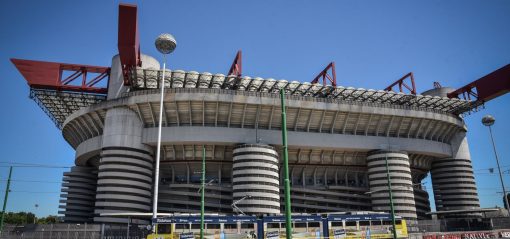 La svendita dello stadio di San Siro e il decisionismo che non decide