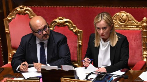 Sangiuliano, le dimissioni e la cattiva gestione de caso da parte di Meloni