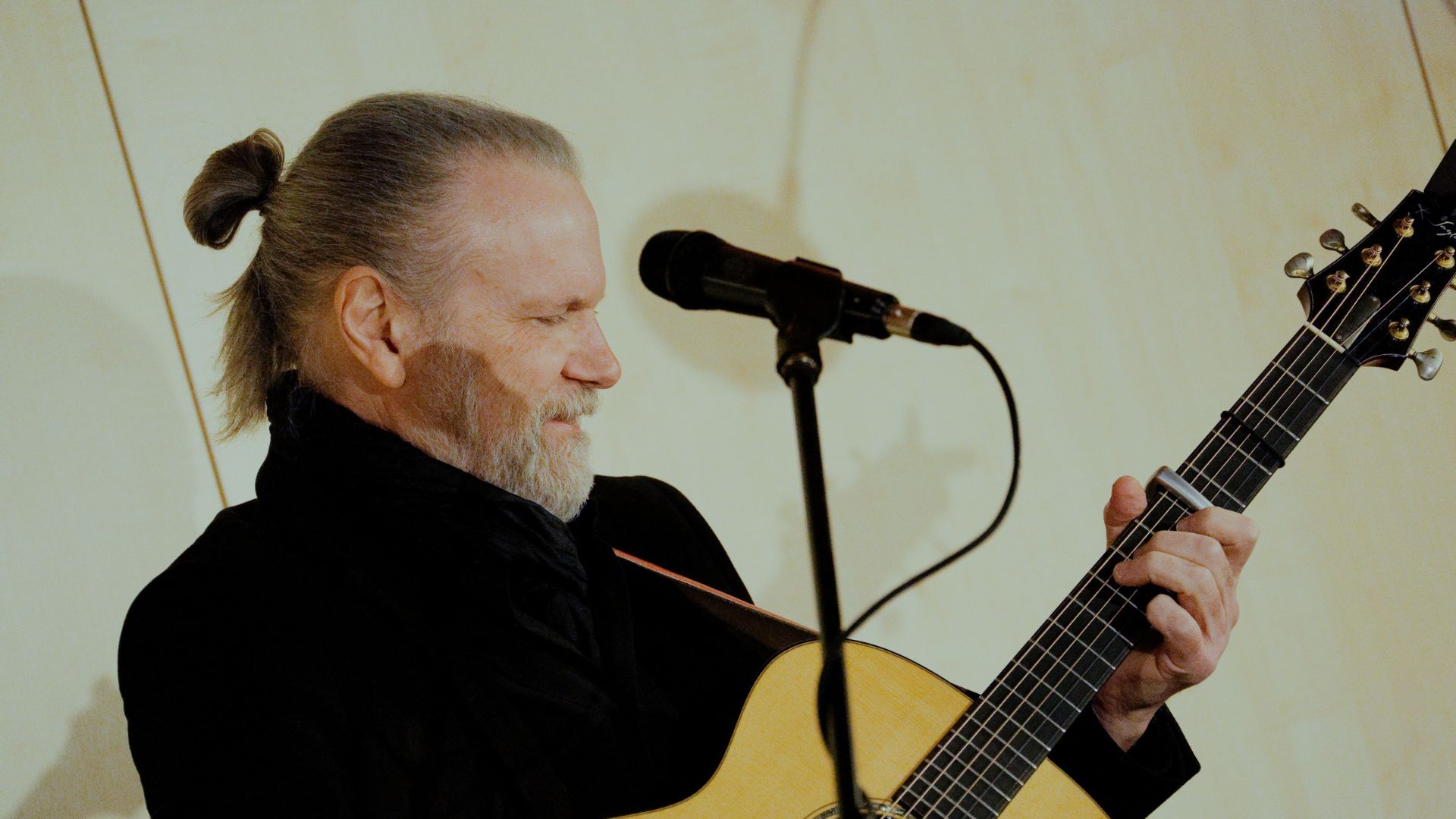 Live Pop, giovedì 12 dicembre: Beppe Gambetta Live