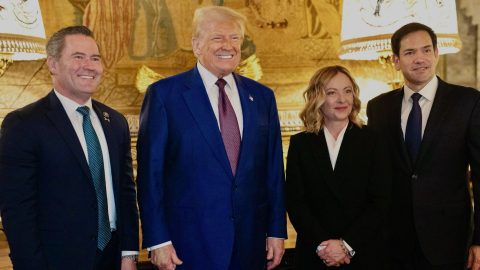 Perché Giorgia Meloni piace così tanto alla destra americana